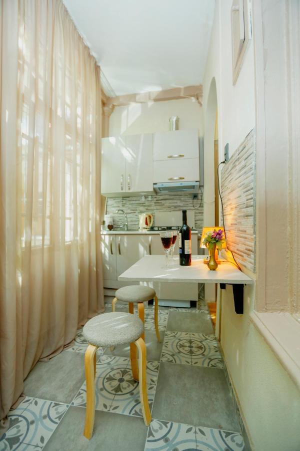 Old Tbilisi N&M Apartment Екстериор снимка