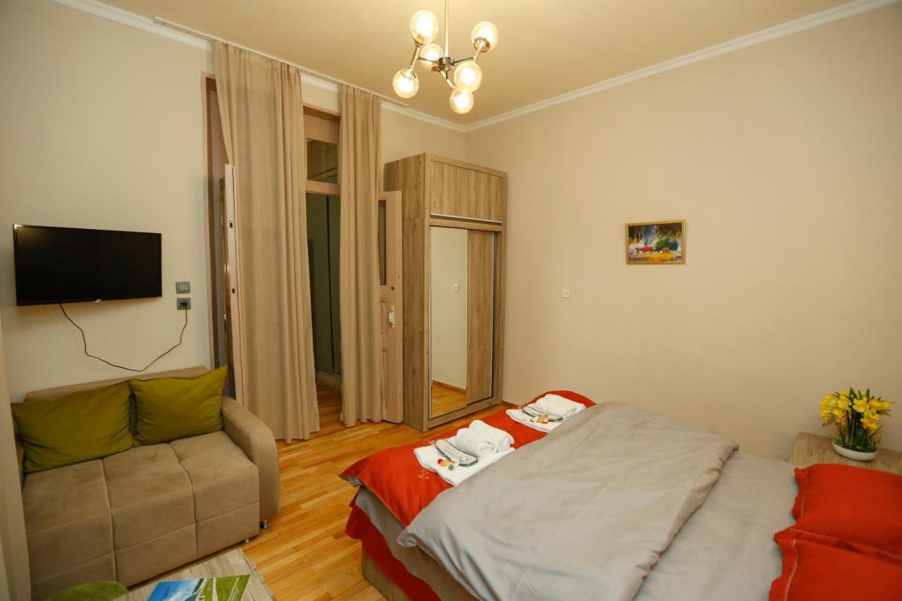Old Tbilisi N&M Apartment Екстериор снимка